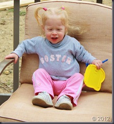 Jacqueline has the chair to herself. Finally a moment to write some things down.