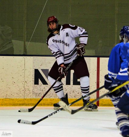 Skates in a line, like Mr. Frick KC
